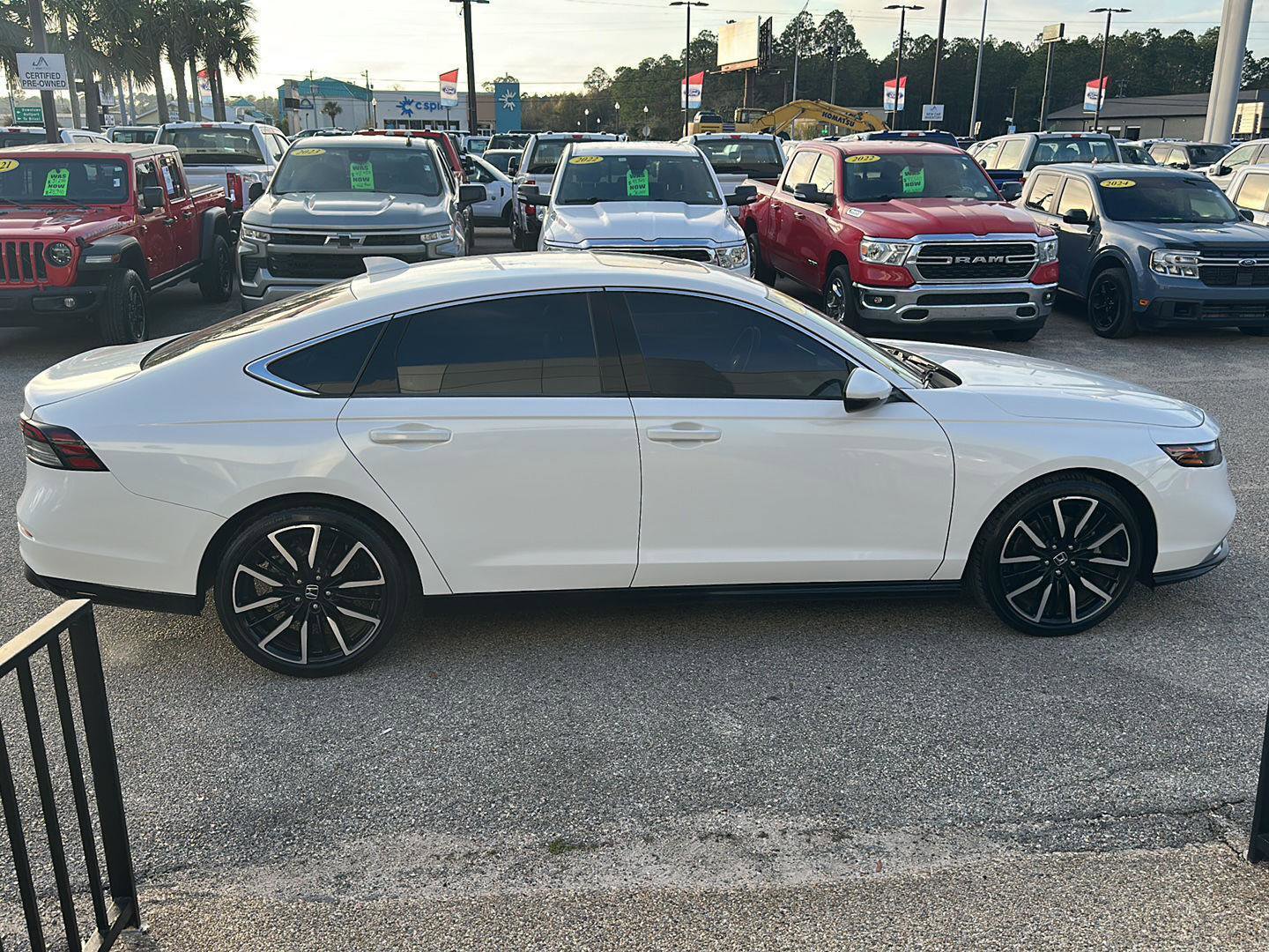 Used 2023 Honda Accord Touring image 10