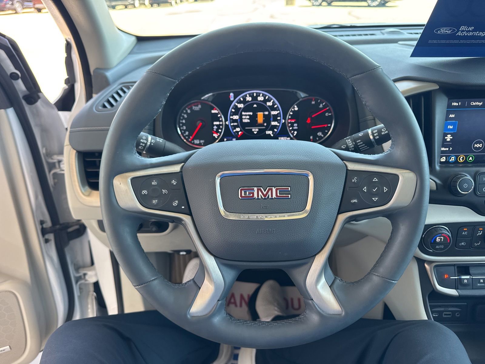 Used 2024 GMC Terrain Denali w/ Denali Premium Package AWD/4WD image 29