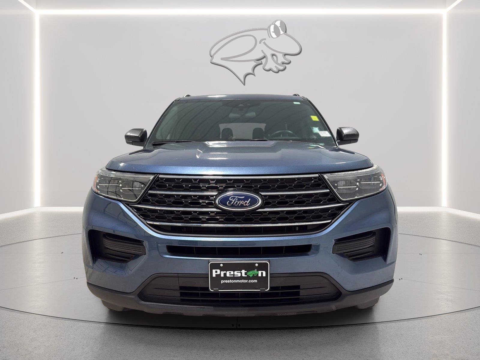 Certified 2020 Ford Explorer XLT w/ Comfort Package AWD/4WD image 9
