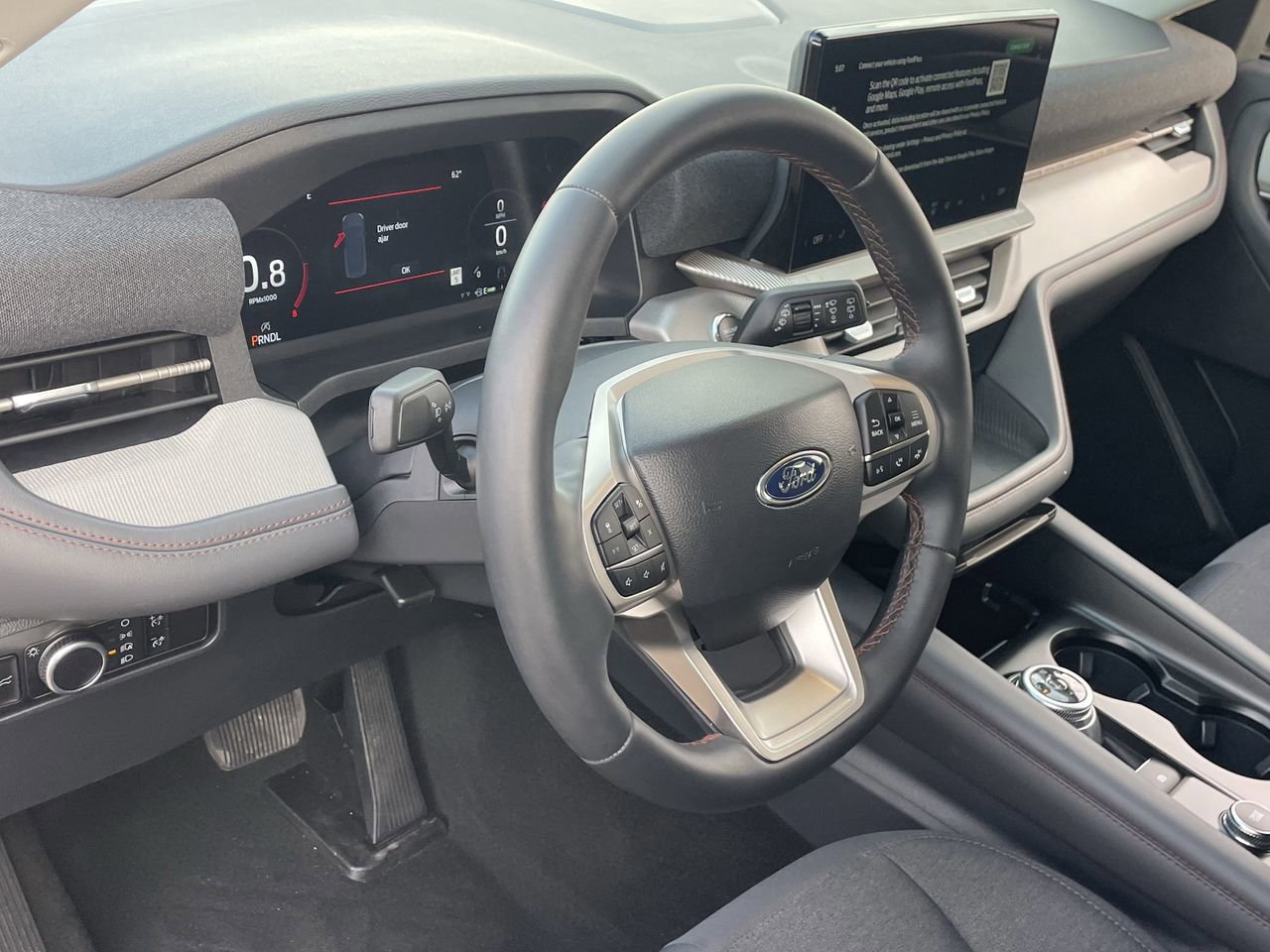 Certified 2025 Ford Explorer Active image 24