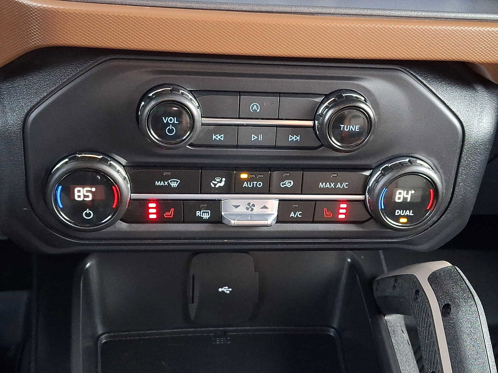 Certified 2024 Ford Bronco Outer Banks image 15