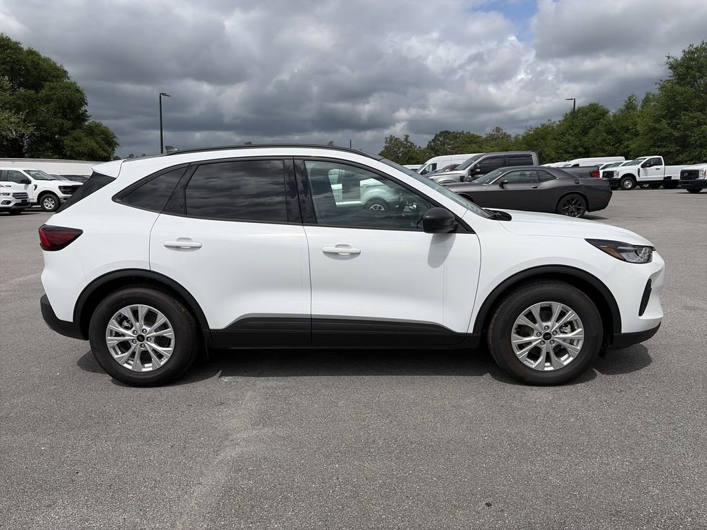 Certified 2025 Ford Escape Active w/ Tech Pack #1 FWD image 8