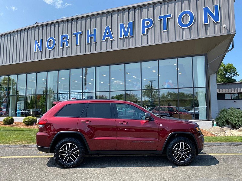 Used 2021 Jeep Grand Cherokee Trailhawk w/ Trailhawk Luxury Group AWD/4WD image 5