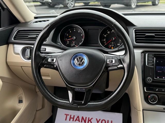 Used 2019 Volkswagen Passat 2.0T Wolfsburg w/ Wheels & Sunroof Package image 20