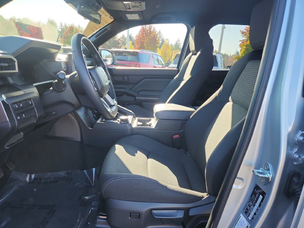 Used 2026 Toyota 4Runner SR5 AWD/4WD image 5