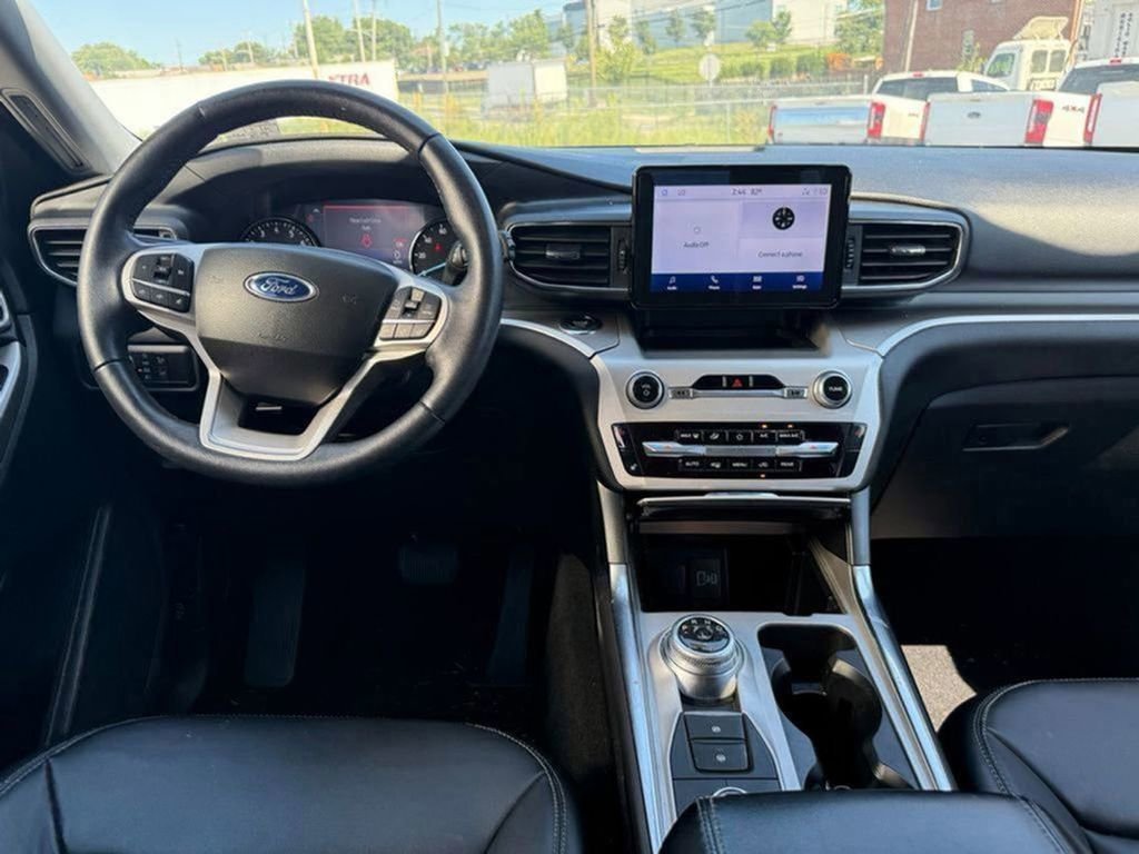 Certified 2022 Ford Explorer XLT w/ Equipment Group 202A image 42