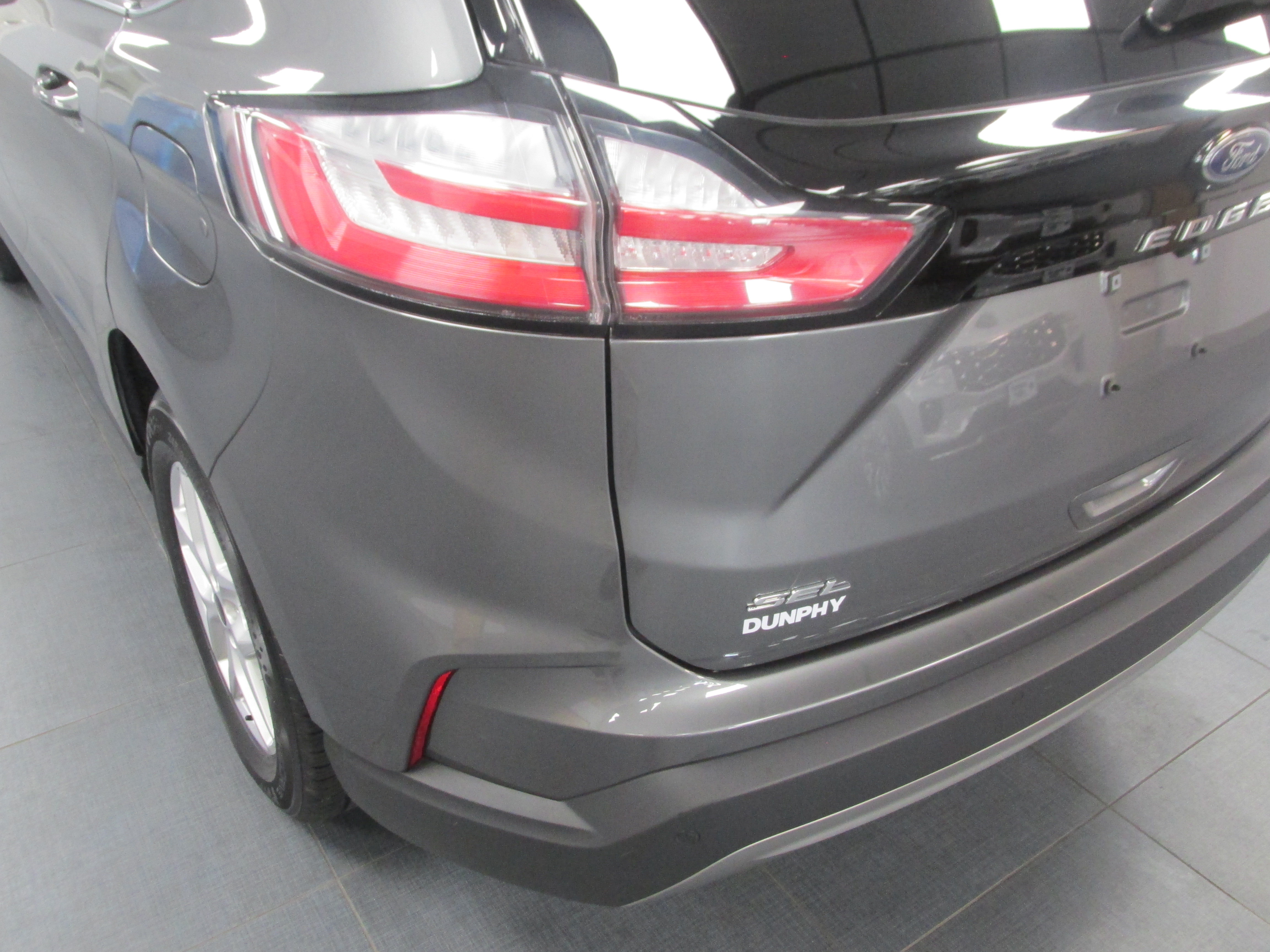 Certified 2024 Ford Edge SEL AWD/4WD image 12
