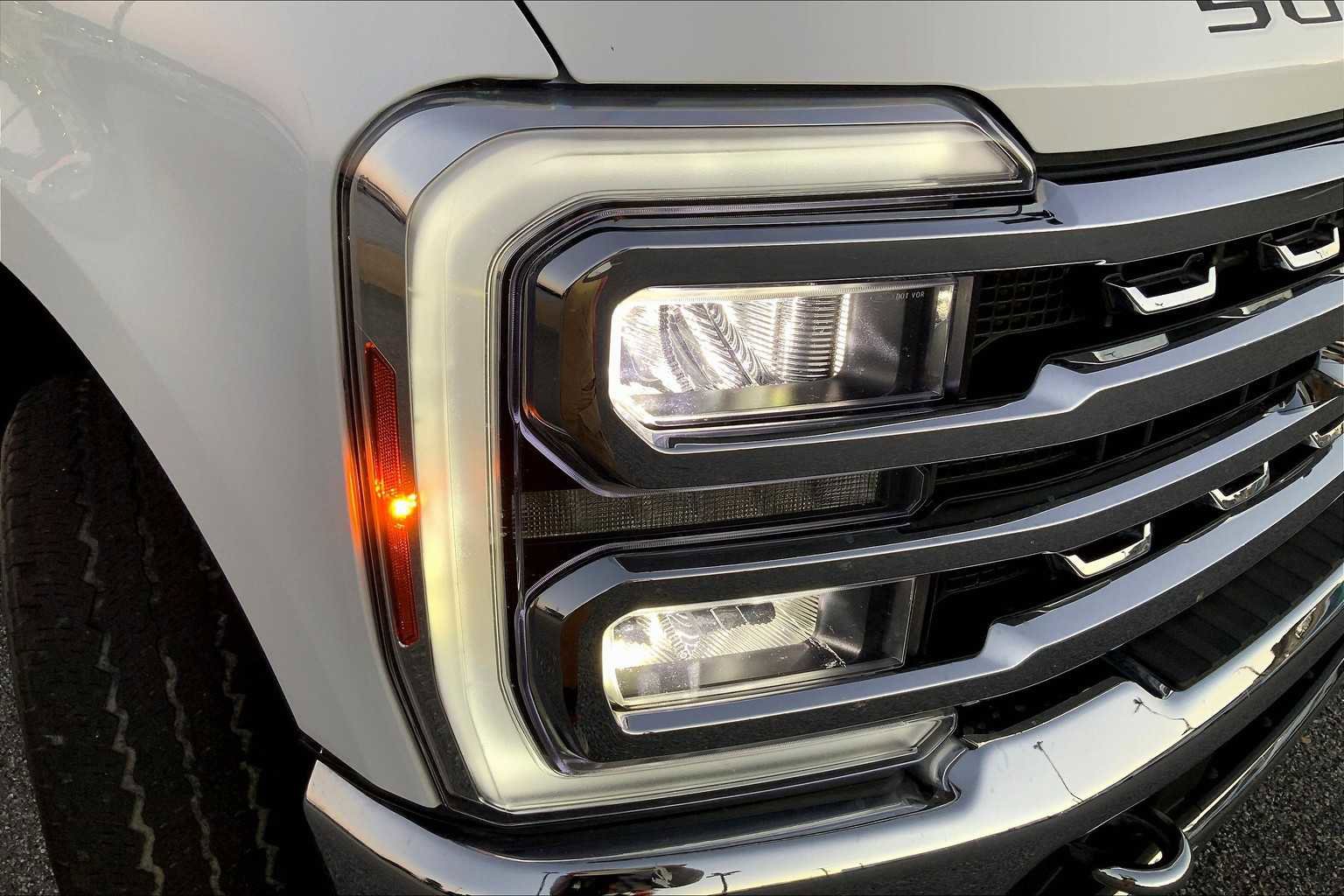 Certified 2024 Ford F250 Lariat w/ Lariat Ultimate Package image 25