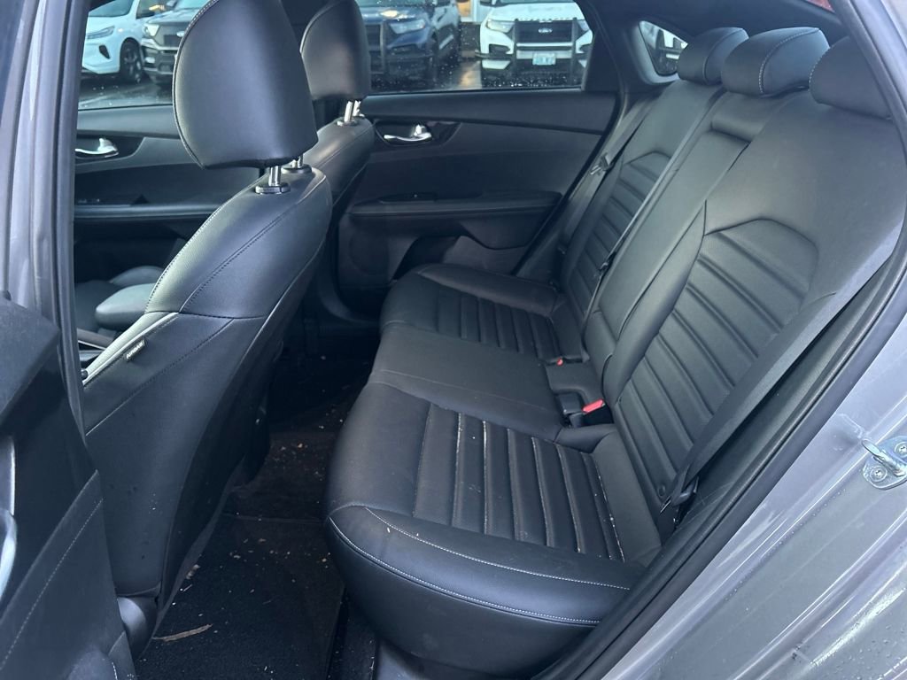 Used 2022 Kia Forte GT-Line w/ GT-Line Premium Package image 9