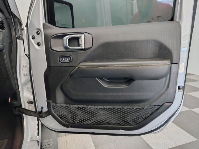 Used 2024 Jeep Wrangler Unlimited Sahara AWD/4WD image 14