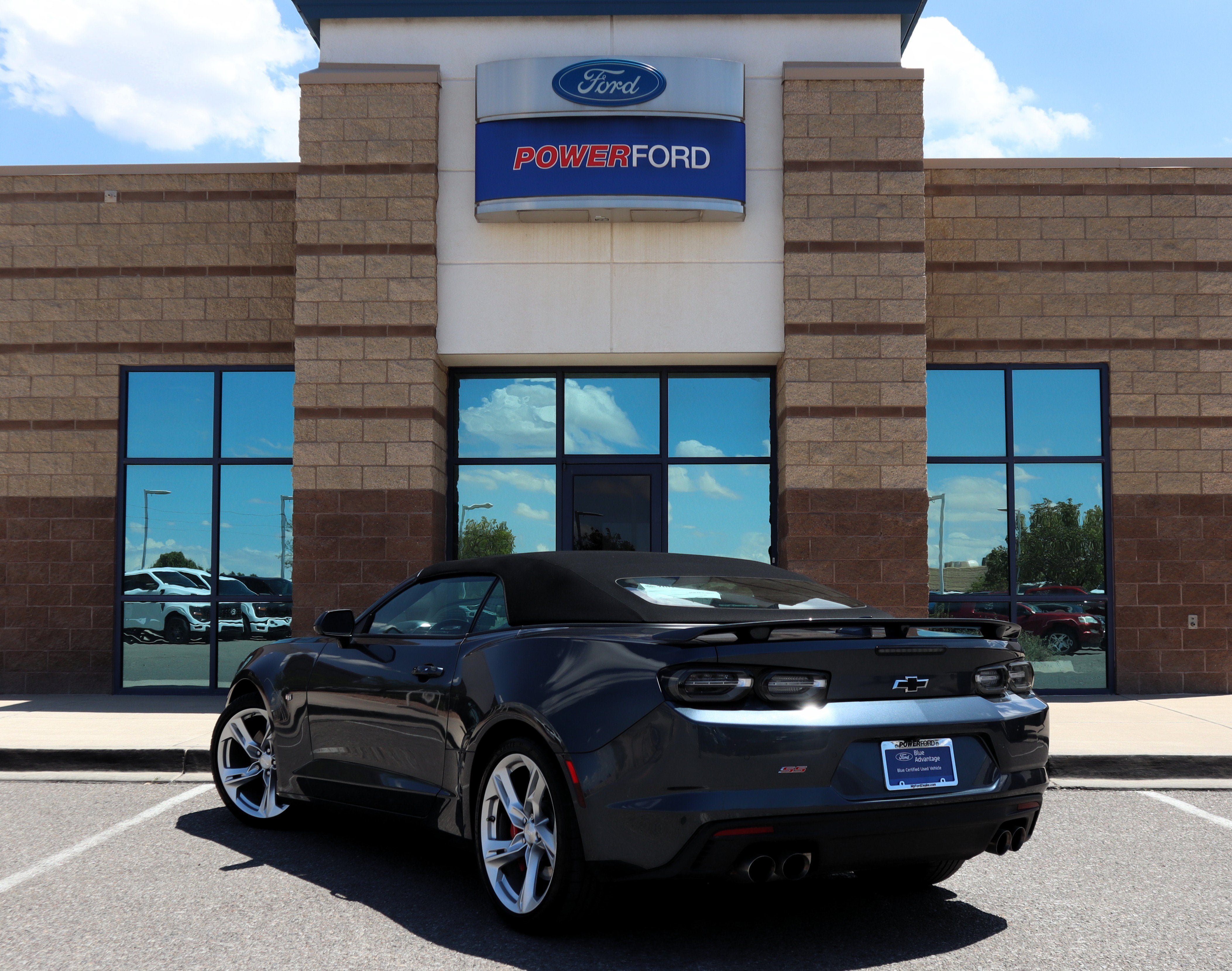 Used 2022 Chevrolet Camaro SS RWD image 8