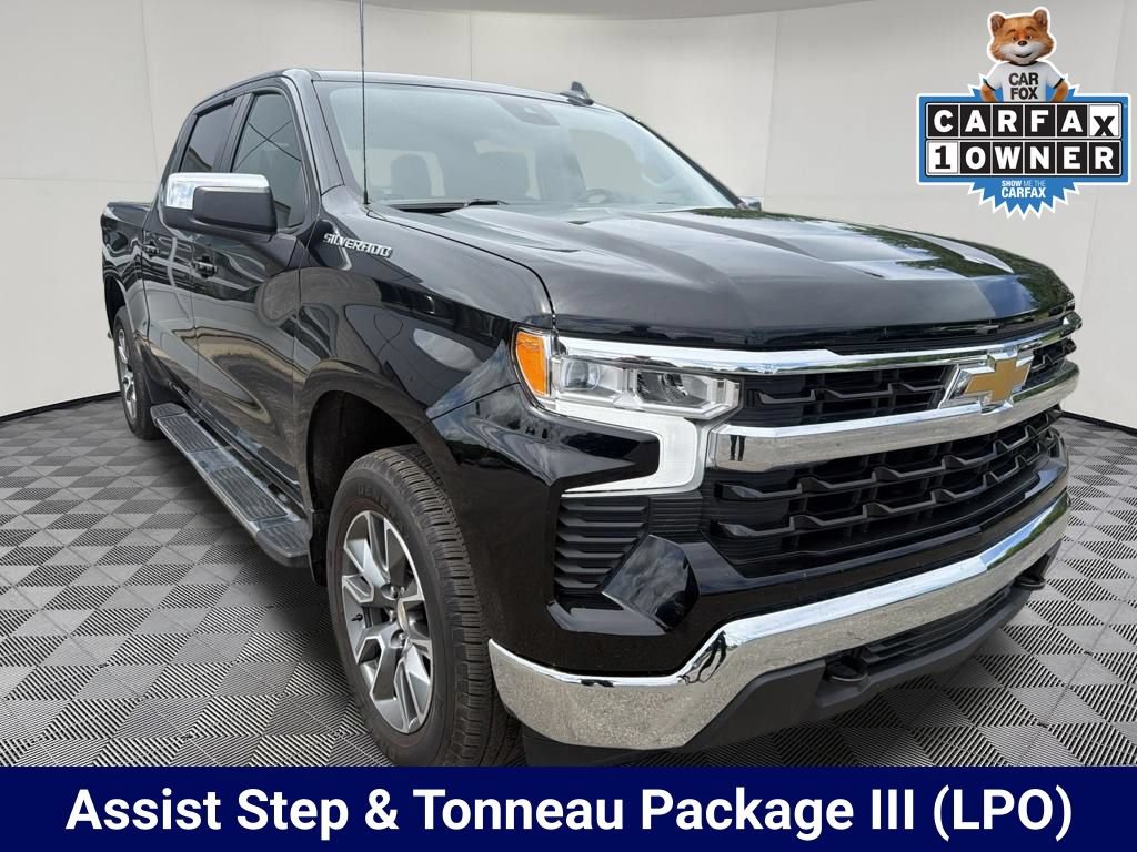 Used 2024 Chevrolet Silverado 1500 LT AWD/4WD image 9