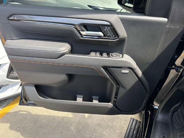 Used 2026 GMC Sierra 2500 AT4 w/ AT4 Premium Plus Package AWD/4WD image 21