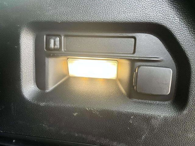 Certified 2022 Ford Explorer XLT w/ Class IV Trailer Tow Package image 26