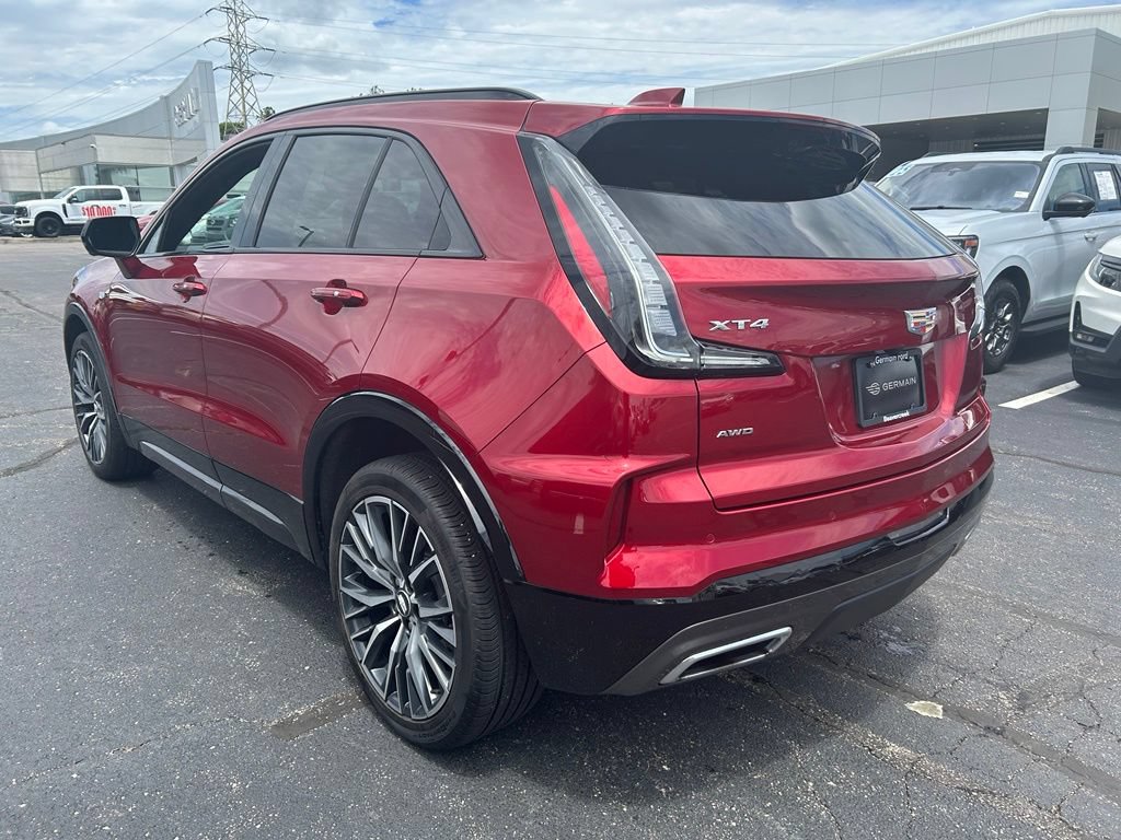 Used 2025 Cadillac XT4 Sport AWD/4WD image 6