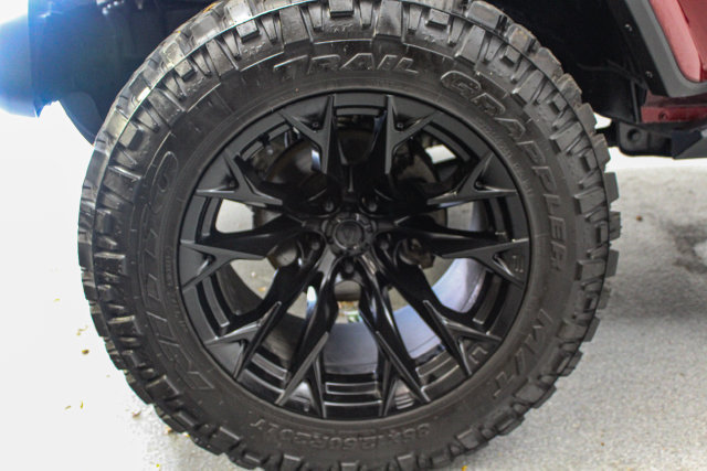 Used 2021 Jeep Wrangler Unlimited Sahara AWD/4WD image 27