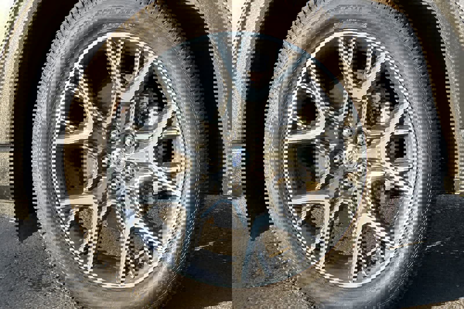 Certified 2025 Ford Explorer Platinum w/ Ultimate Package image 27