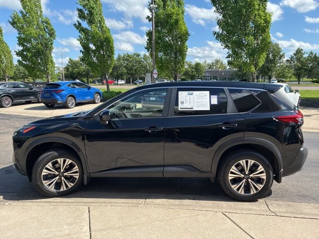 Used 2023 Nissan Rogue SV AWD/4WD image 6