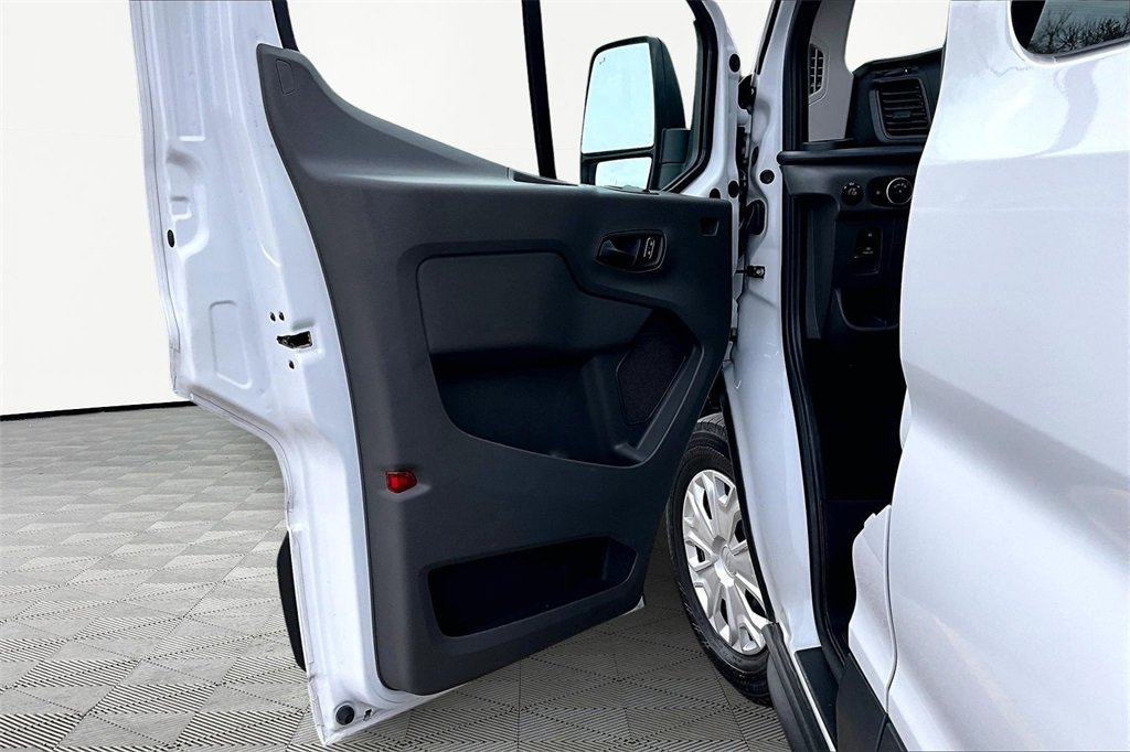 Certified 2023 Ford Transit 350 XLT image 23