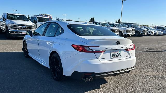 Used 2025 Toyota Camry SE w/ Multimedia Upgrade Package image 5