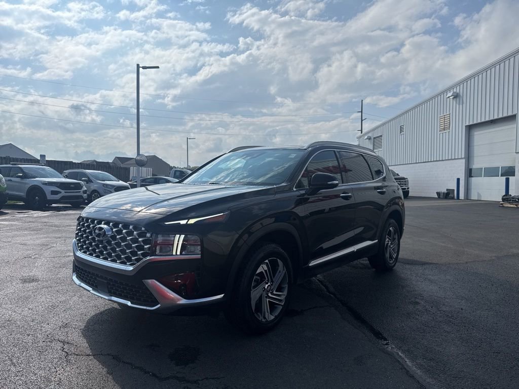 Used 2023 Hyundai Santa Fe SEL w/ Premium Package AWD/4WD image 2