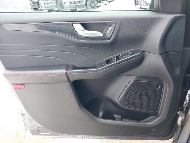 Certified 2024 Ford Escape ST-Line w/ Tech Pack #1 image 15