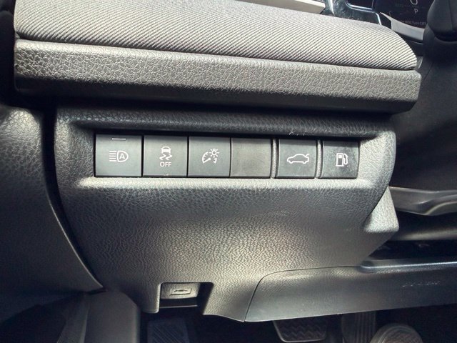 Used 2025 Toyota Camry LE FWD image 35