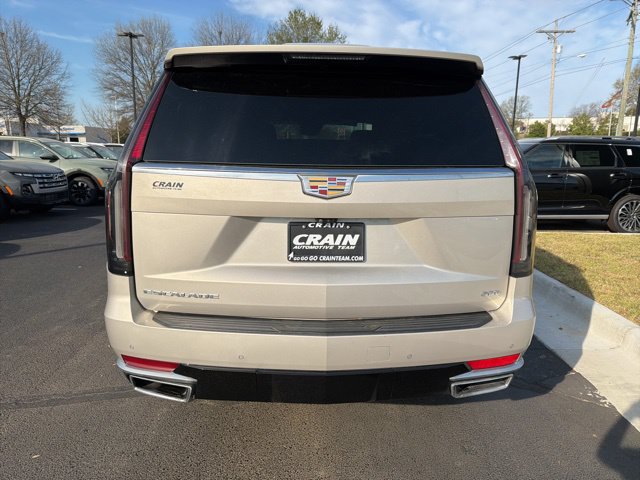 Used 2023 Cadillac Escalade Premium Luxury RWD image 6