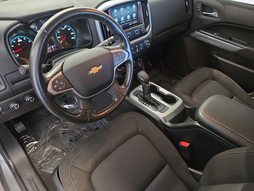 Used 2022 Chevrolet Colorado LT w/ LT Convenience Package image 13