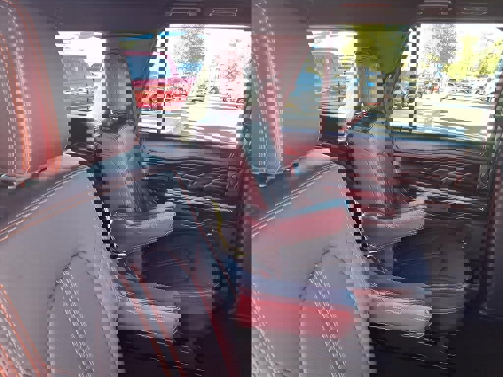 Certified 2023 Ford Expedition Platinum image 15