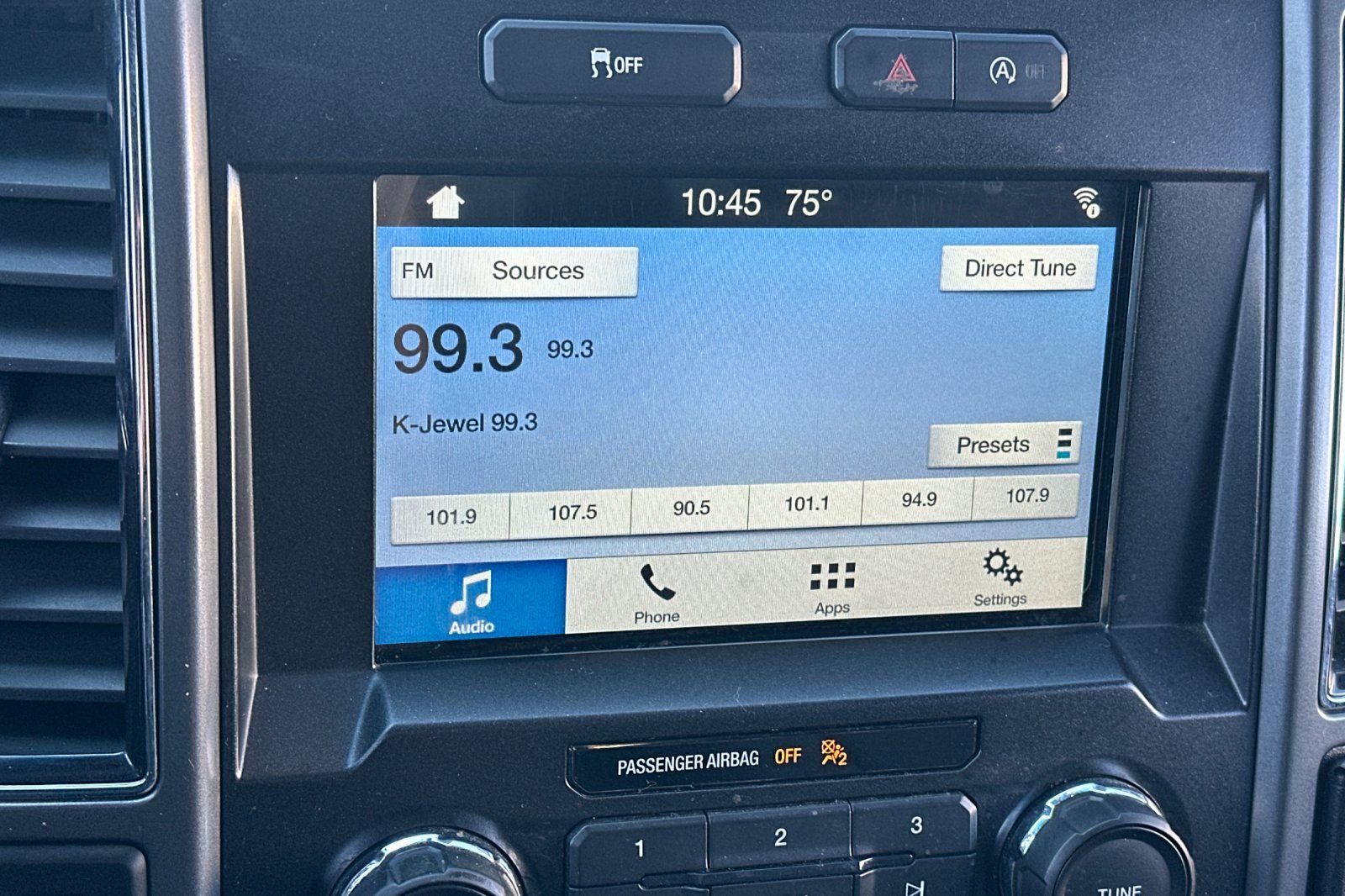 Certified 2018 Ford F150 XLT w/ Equipment Group 302A Luxury image 18