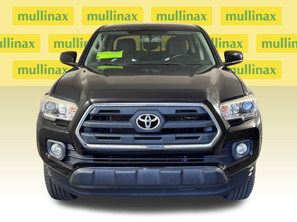 Used 2017 Toyota Tacoma SR5 w/ Tow Package image 8