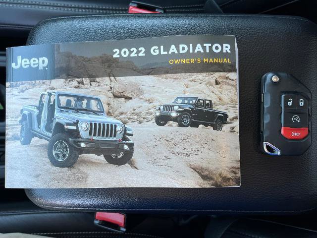 Used 2022 Jeep Gladiator Sport AWD/4WD image 18