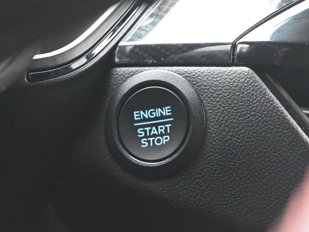 Certified 2025 Ford Escape ST-Line AWD/4WD image 14