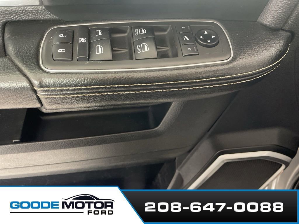 Used 2021 RAM 2500 Laramie w/ Body Color Bumper Group image 10