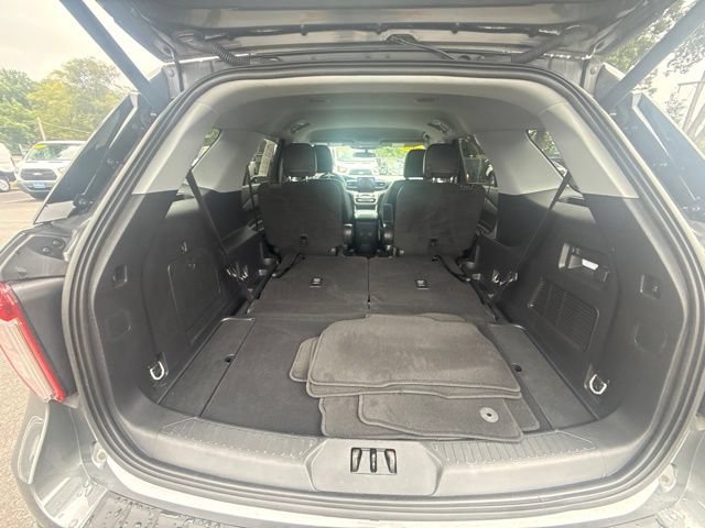 Certified 2023 Ford Explorer XLT w/ Equipment Group 202A AWD/4WD image 14