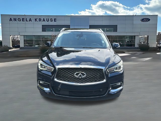 Used 2019 INFINITI QX60 Luxe w/ Essential Package FWD image 2