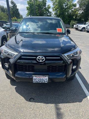 Used 2023 Toyota 4Runner SR5 AWD/4WD image 3