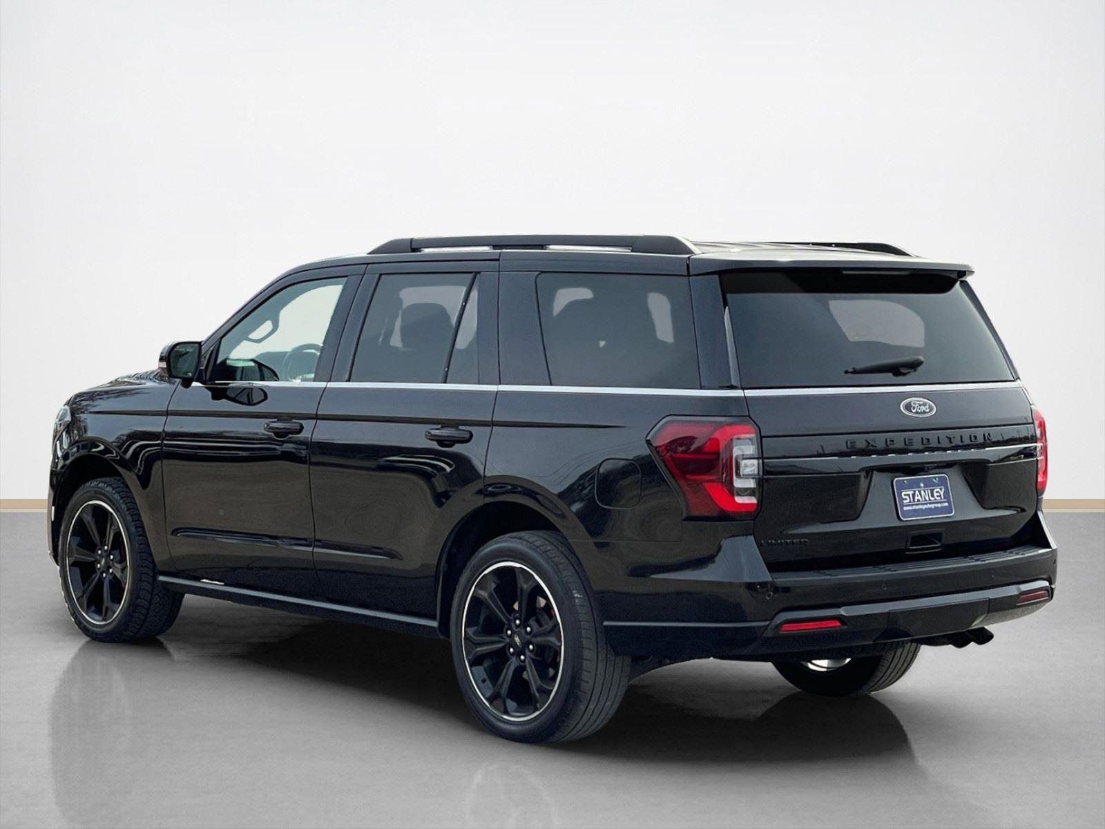 Certified 2022 Ford Expedition Limited image 5