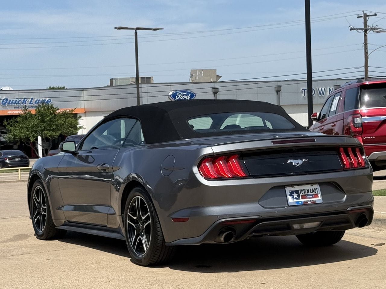 Certified 2021 Ford Mustang Premium RWD image 5