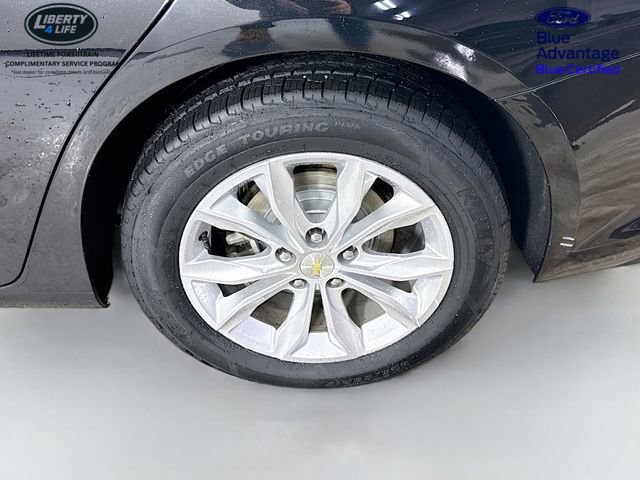 Used 2021 Chevrolet Malibu LT image 30