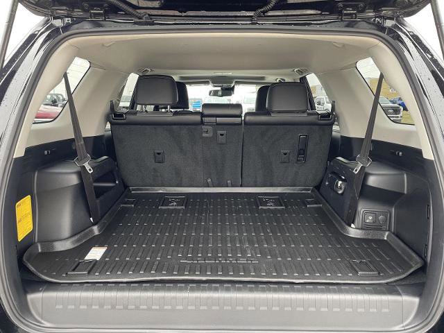 Used 2022 Toyota 4Runner SR5 Premium image 36