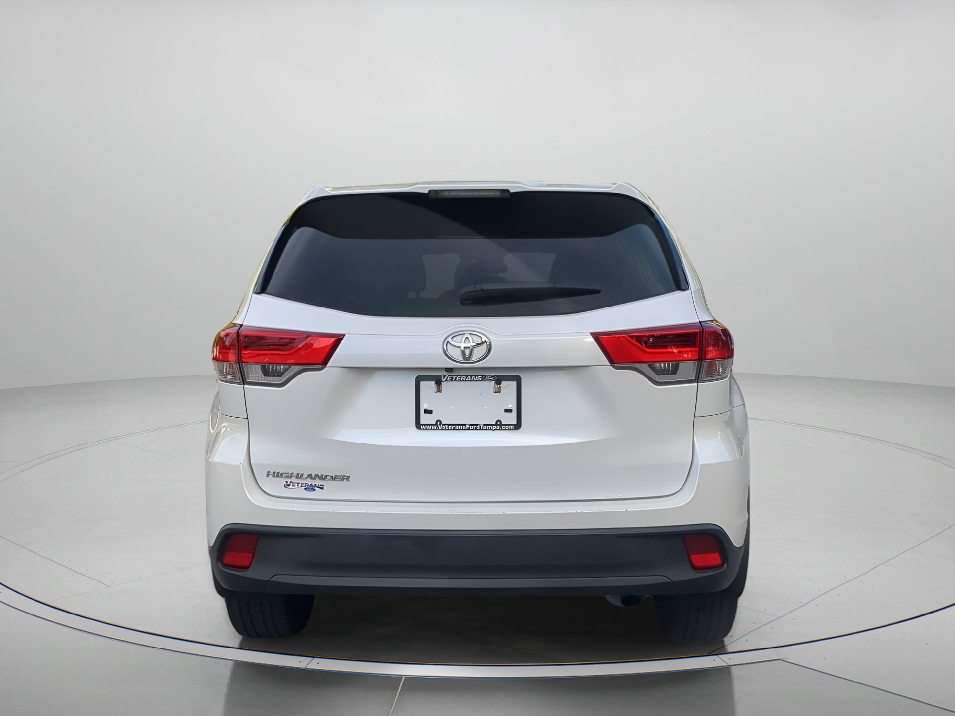 Used 2019 Toyota Highlander LE FWD image 41