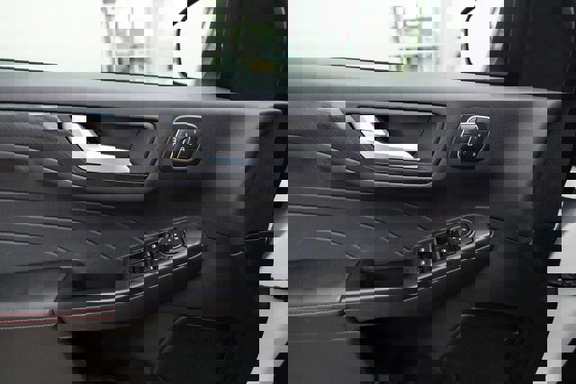 Certified 2025 Ford Escape ST-Line Elite image 18