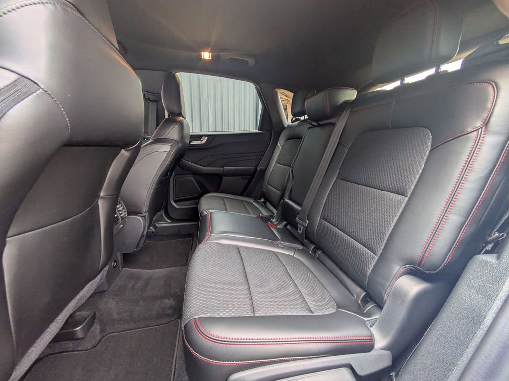 Certified 2025 Ford Escape ST-Line w/ Tech Pack #1 FWD image 26