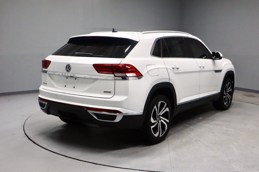 Used 2020 Volkswagen Atlas Cross Sport SEL Premium AWD/4WD image 11
