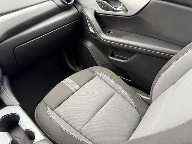 Used 2025 Chevrolet Blazer LT image 18