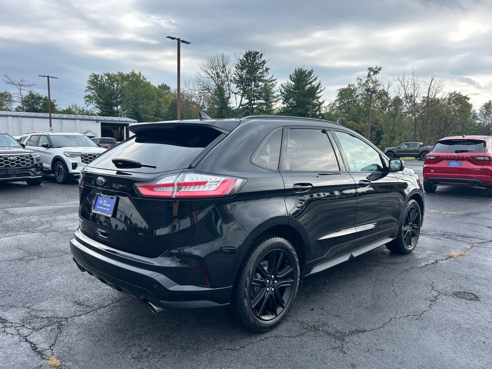 Certified 2020 Ford Edge ST-Line w/ Cold Weather Package AWD/4WD image 15