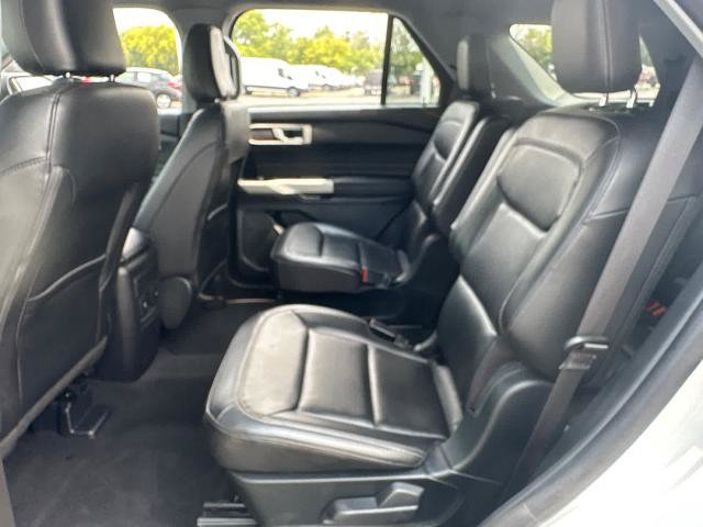 Certified 2023 Ford Explorer XLT w/ Equipment Group 202A AWD/4WD image 30