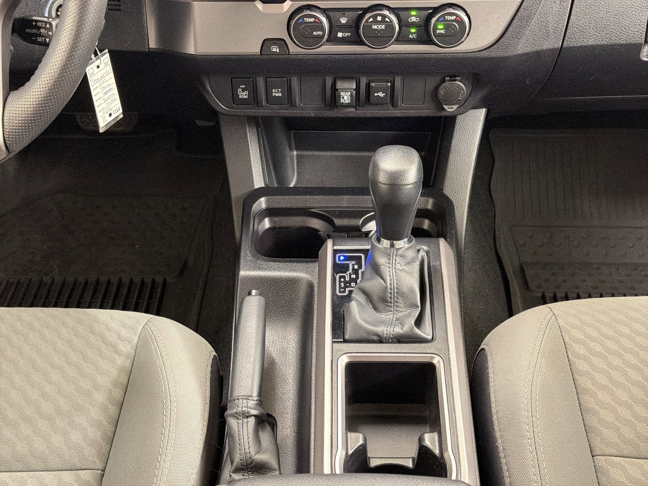 Used 2022 Toyota Tacoma SR5 w/ Technology Package RWD image 17